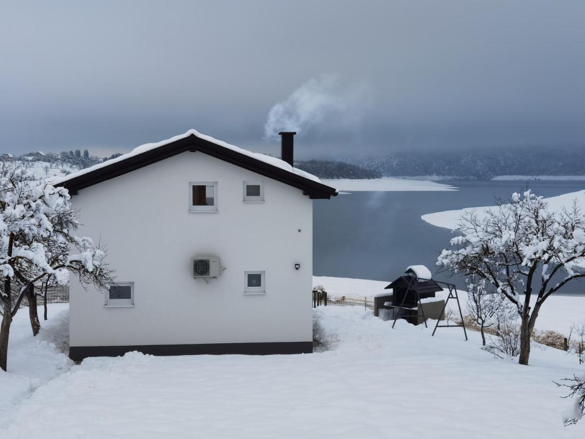 Vikendica Bosnjak Prozor Bagian luar foto